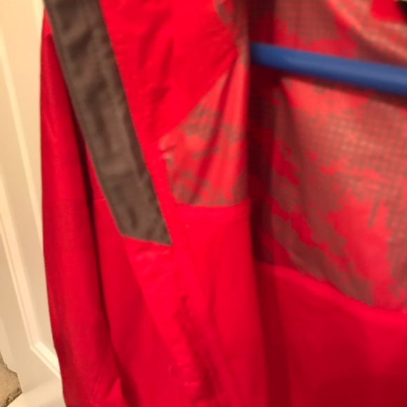 Under Armour Outerwear Red Scrambler Hybrid Jacket - Picture 5 of 5